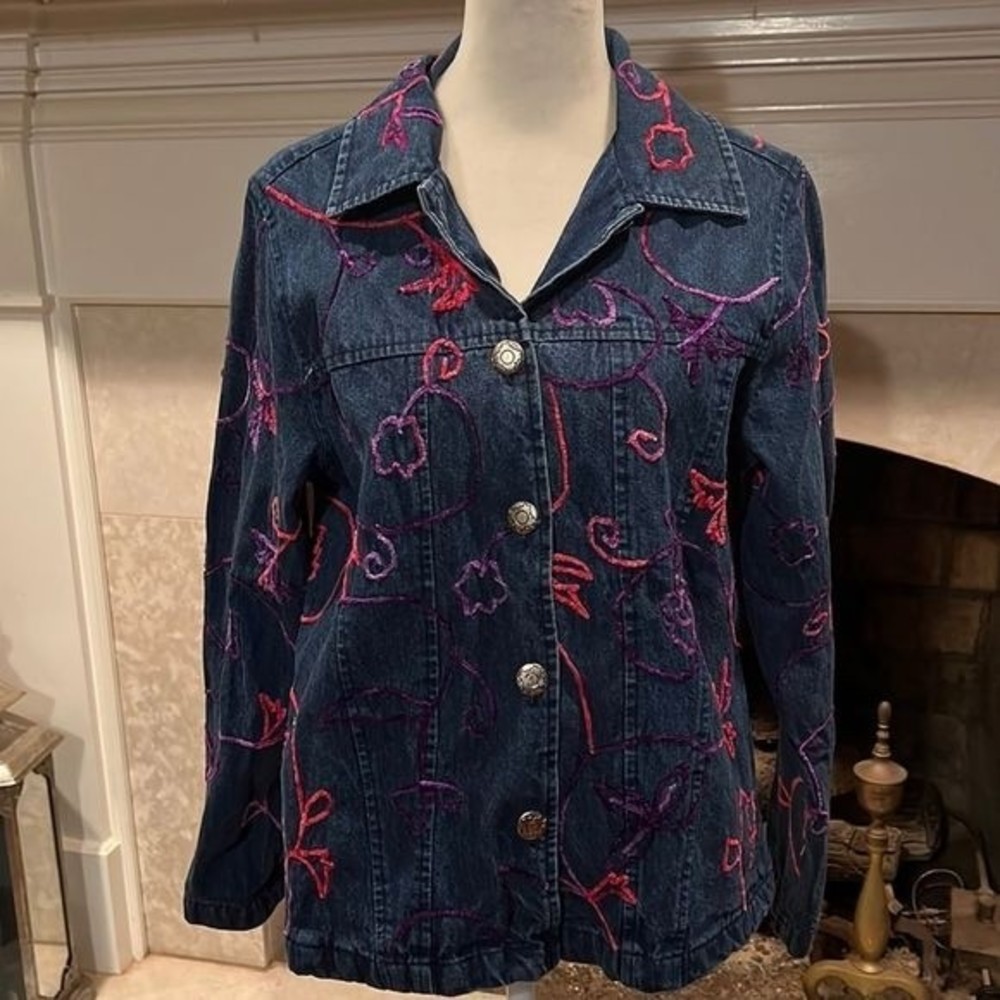 Choices embroidered denim blazer size medium